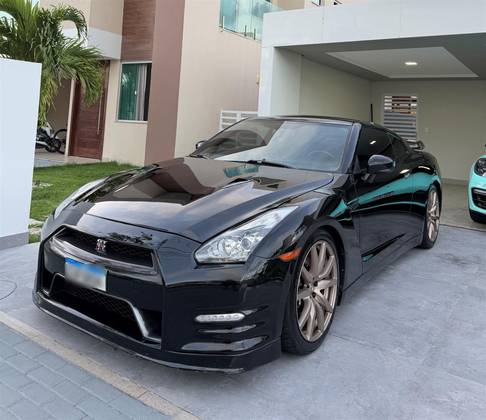 NISSAN GT-R 3.8 PREMIUM V6 24V BI-TURBO GASOLINA 2P AUTOMÁTICO
